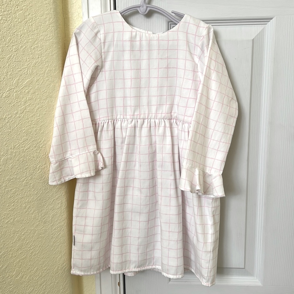 Girls size 6 dress white/pink, brand new no tags
